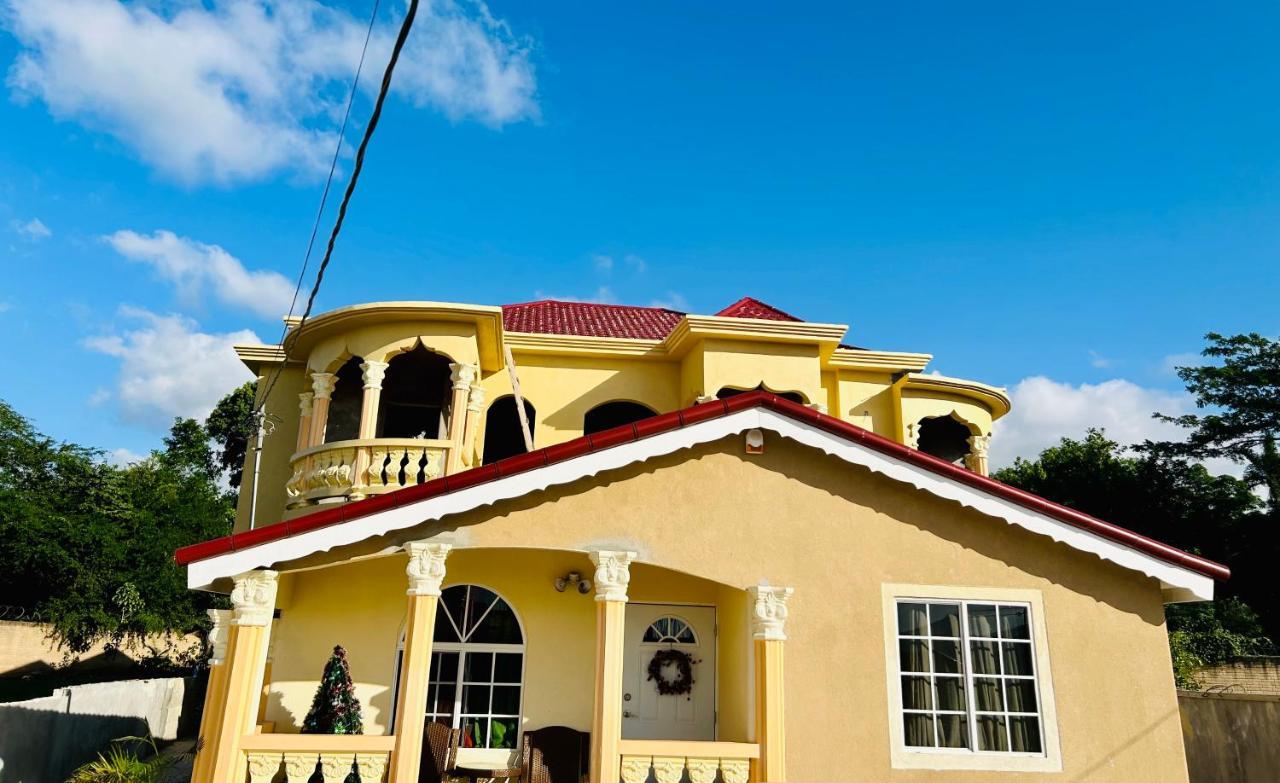 The Rest Stop-B- 15 Min From Airport/24Hrs Security Montego Bay Kültér fotó